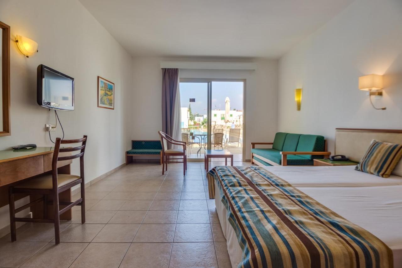 Panas Villas Ayia Napa Exterior photo